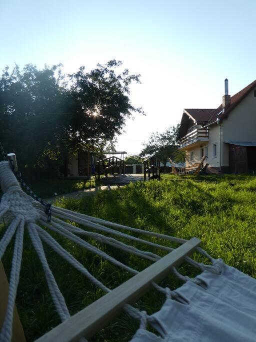 Horace Guesthouse Pool & Hot Tub & Bikes & River Dejani 외부 사진