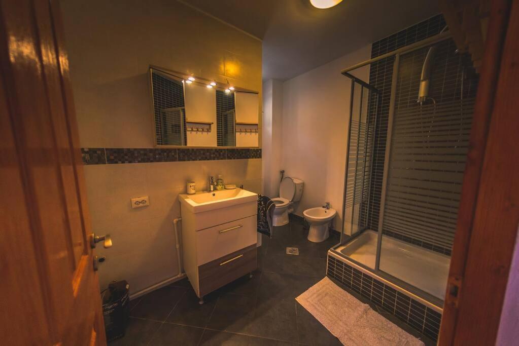 Horace Guesthouse Pool & Hot Tub & Bikes & River Dejani 외부 사진