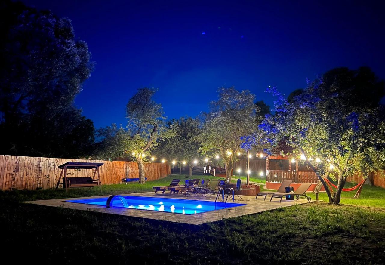Horace Guesthouse Pool & Hot Tub & Bikes & River Dejani 외부 사진